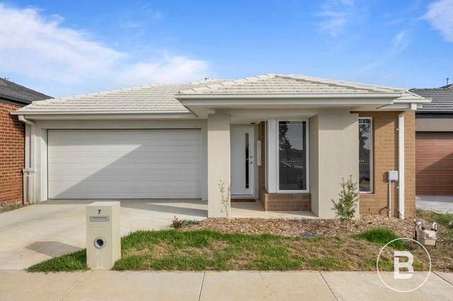 7 Cormorant  Grange, VIC 3358