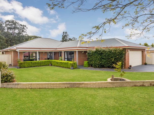 14 Hibiscus Court, VIC 3764