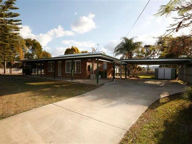 42 Flame Tree Court, QLD 4306