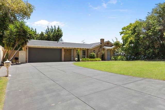 12 Loton Road, WA 6009
