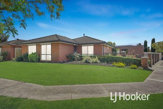 8 Ellindale  Close, VIC 3976