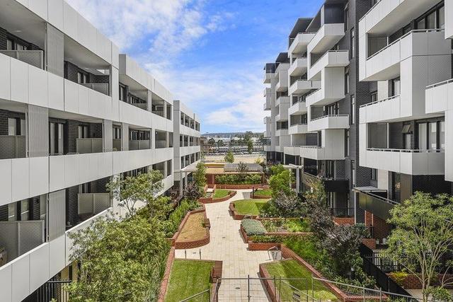 102/101B Lord Sheffield Circuit, NSW 2750