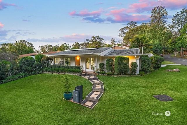 17 Fairweather Street, QLD 4069