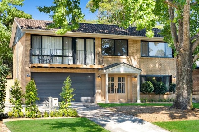 15 Lowe Crescent, NSW 2570