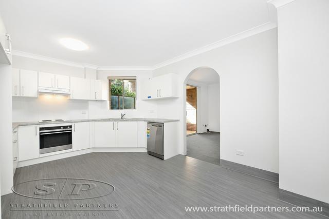 8/11-15 Lyons Street, NSW 2135