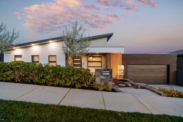 35 Rachel Makinson Street, ACT 2615