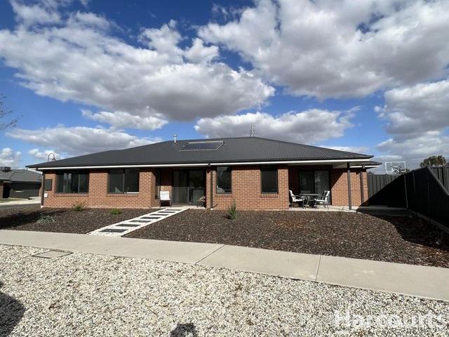 37 Seater Close, VIC 3400