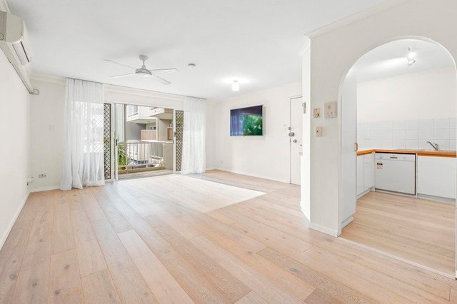 22/11 Breaker Street, QLD 4217