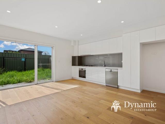 3/26 Oakes Ave, VIC 3169