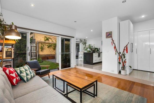 4/98 Blackshaws Road, VIC 3015