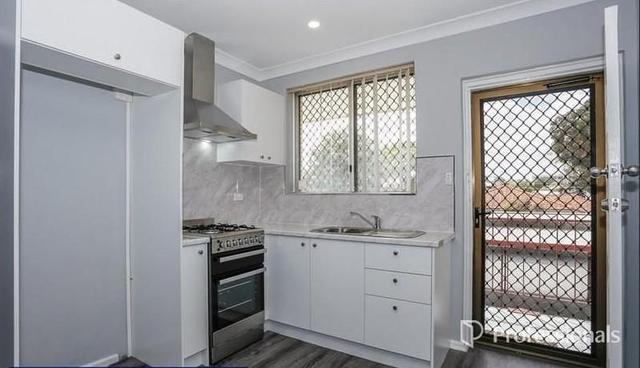 15/11 Hamilton Street, WA 6017