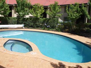 Pool (2010-11-10)