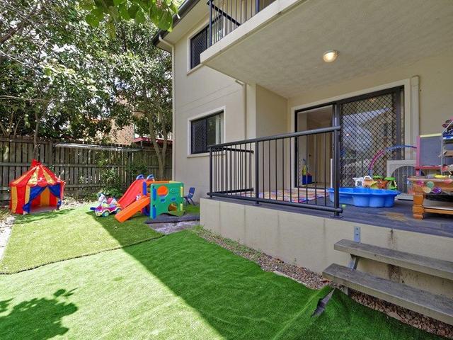 2/56 Wallace Street, QLD 4032