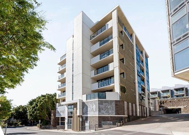 502/2 Moonering Drive, VIC 3058