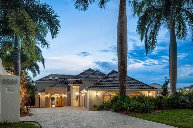 5706 Observation Crescent, QLD 4212
