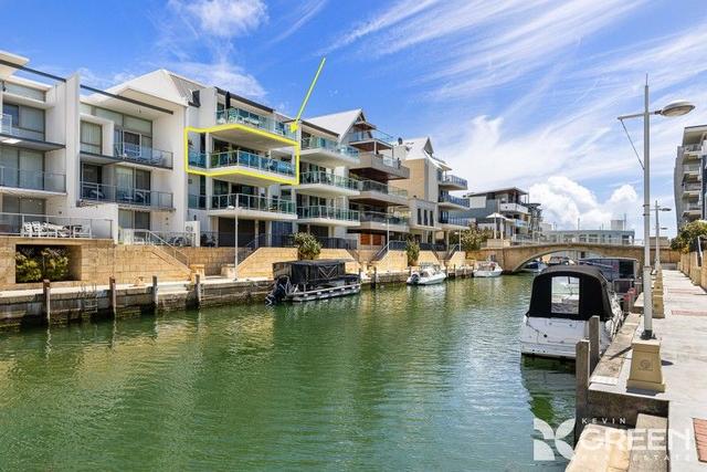 4/8 Torcello Mews, WA 6210