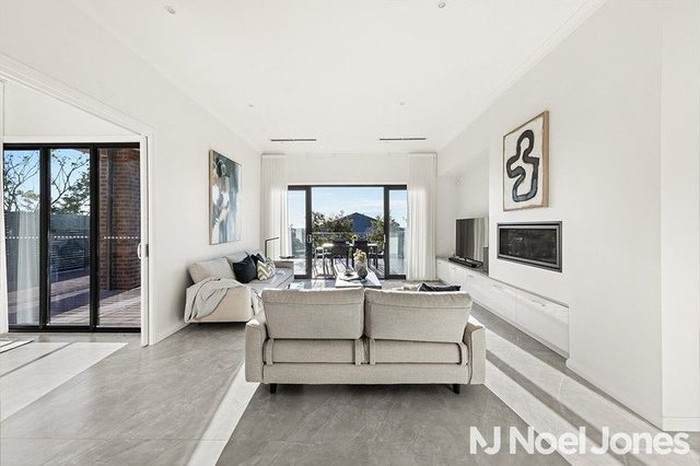 80 Rathmullen Quadrant, VIC 3108