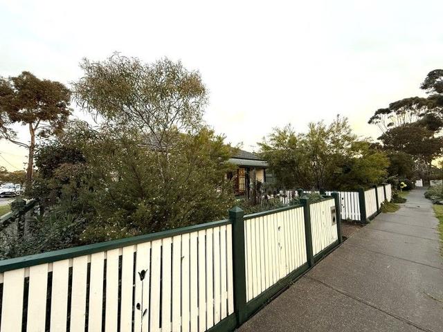 8 Selwyn Street, VIC 3020