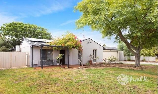 3 Pinedale Way, WA 6169