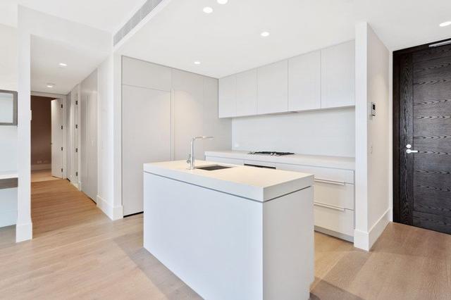 2002/1 Almedia Crescent, VIC 3141
