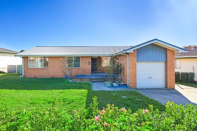 17 St James Crescent, NSW 2333