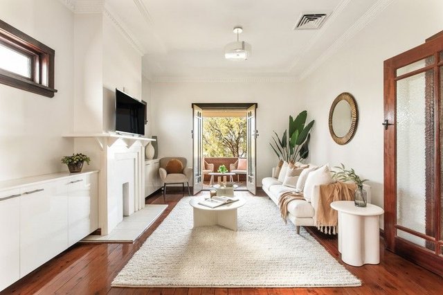 10 Burlington Avenue, NSW 2206