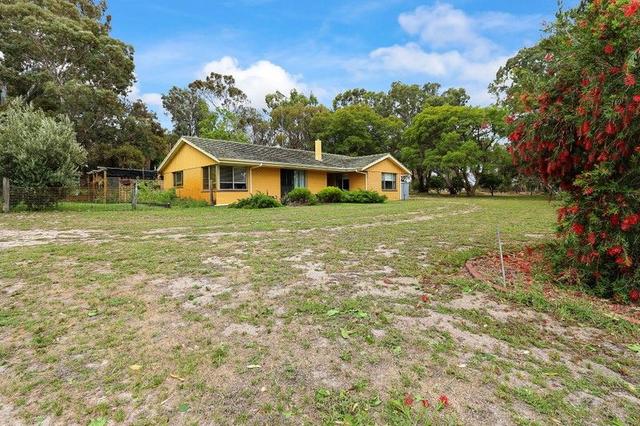 2174 Lakes Road, WA 6207