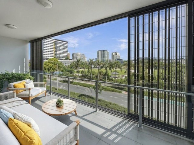 541/15 Finnegan Street, QLD 4007