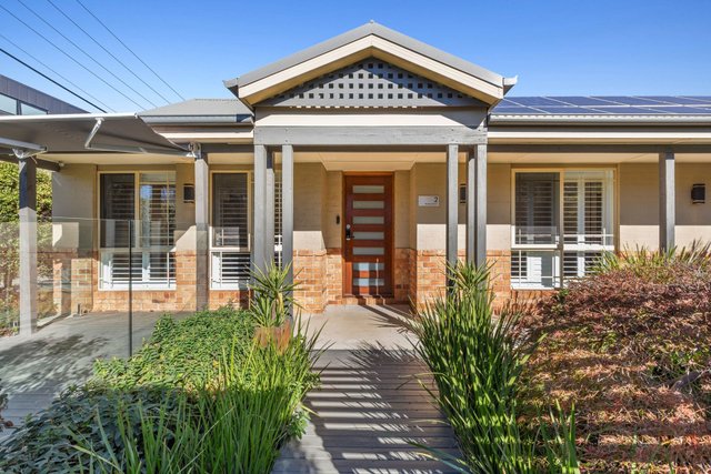 2 Bareena Street, ACT 2604