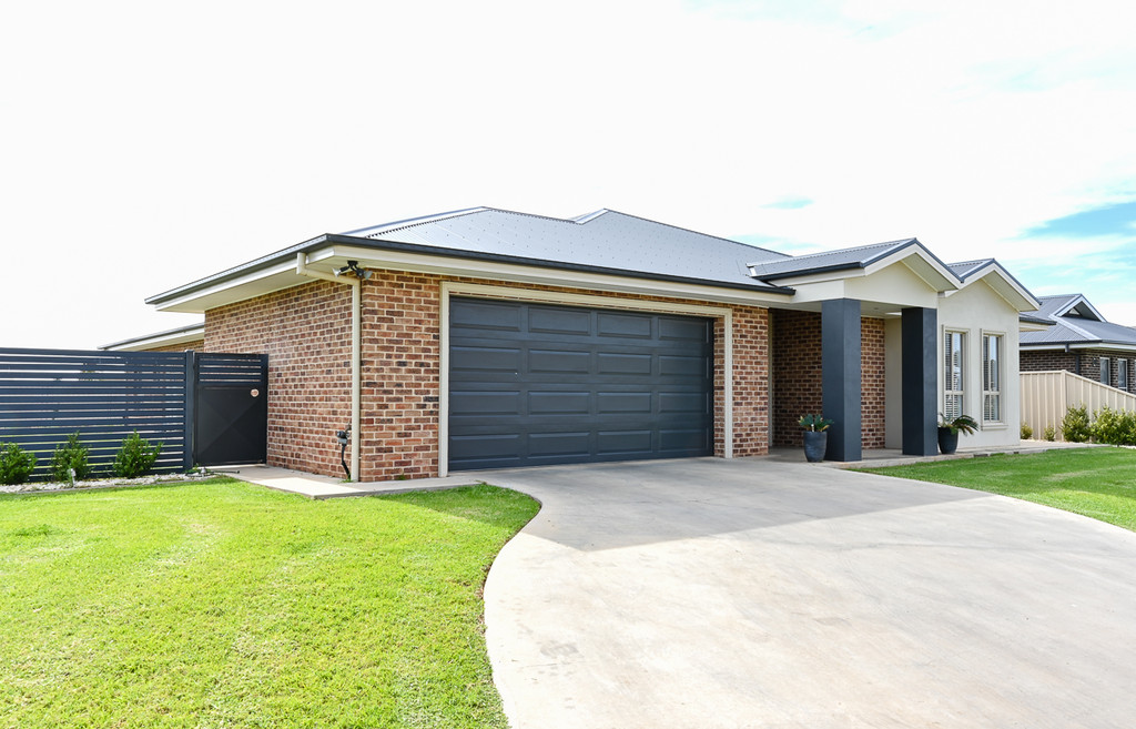 5 Letona Place, Leeton NSW 2705 House for Sale Allhomes