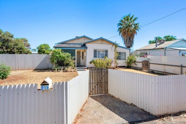 215 Wittenoom Street, WA 6432