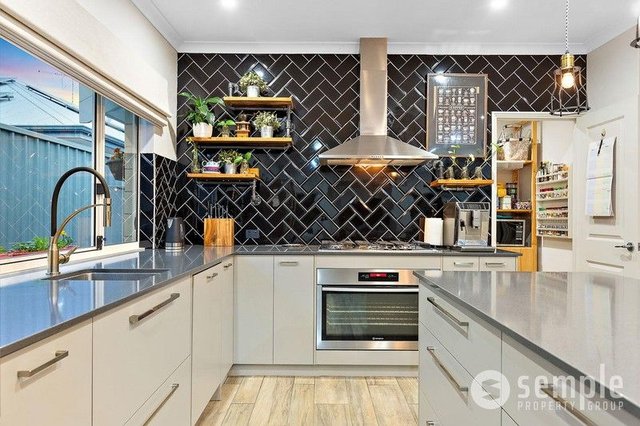 5 Hird Road, WA 6164