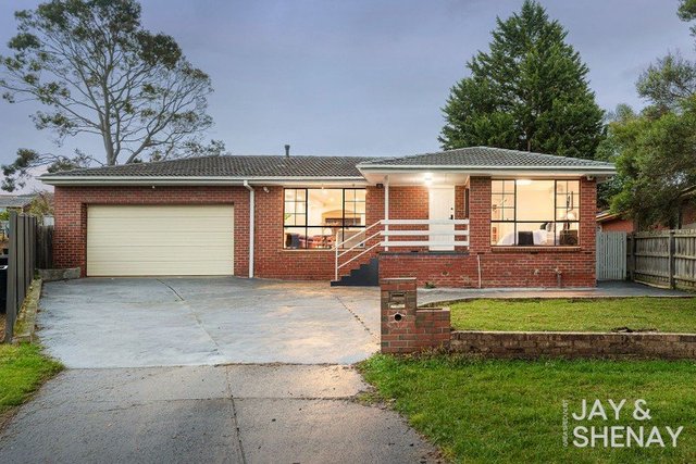 5 Glenara Court, VIC 3802
