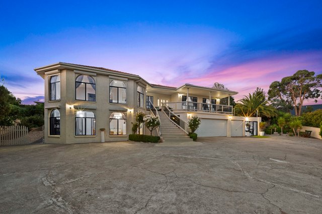 16 Tanderra Crescent, ACT 2913