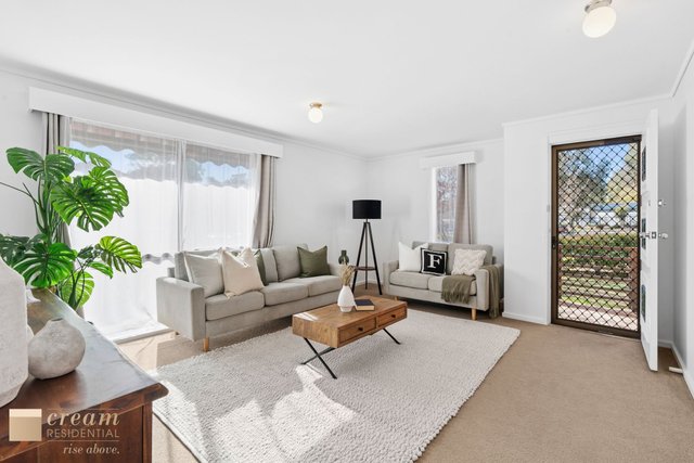 50 Sternberg Crescent, ACT 2903