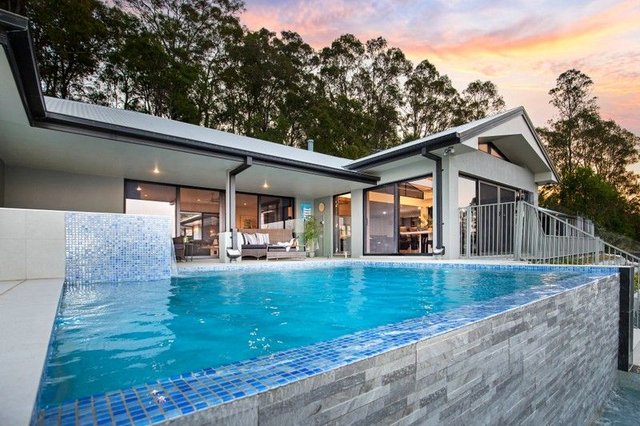 86 Fern Hill Drive, QLD 4209