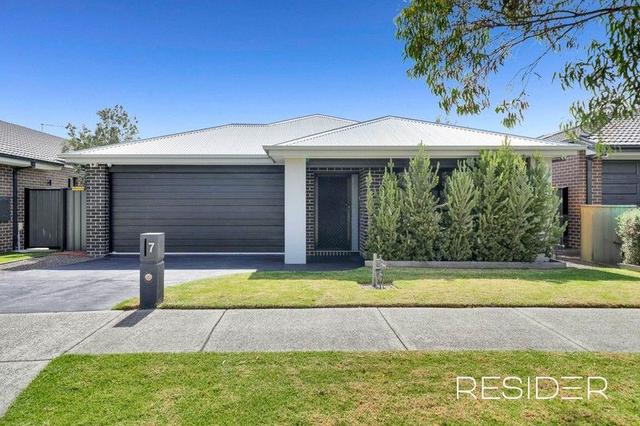 7 Oatmeal  Way, VIC 3754