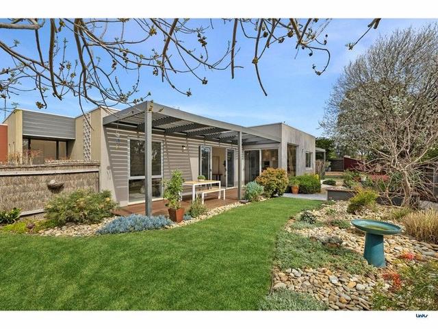 2 Island Drive Torquay, VIC 3228