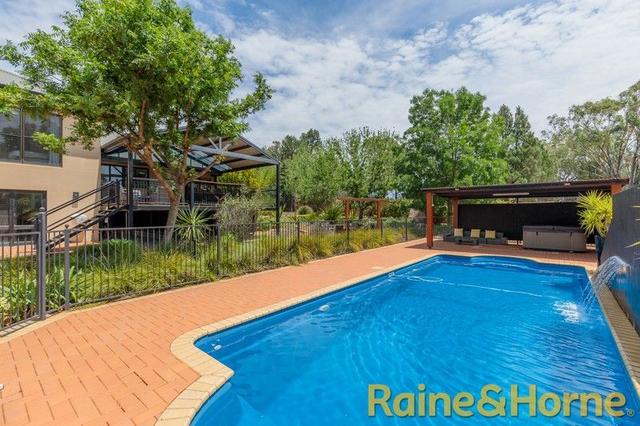 17R Harefield Road, NSW 2830