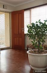 Foyer (2007-05-30)
