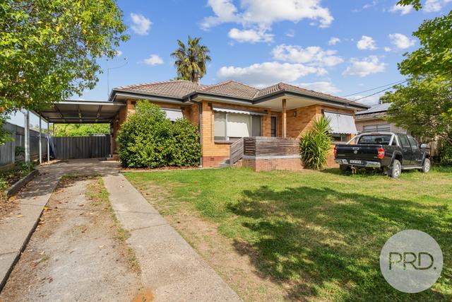 25 Nixon Crescent, NSW 2650