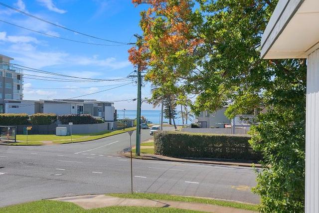 1/109 Prince Edward Parade, QLD 4020