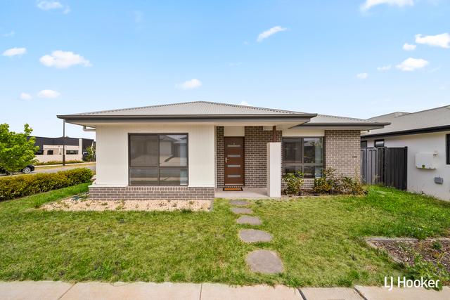 13 Grace Munro Crescent, ACT 2615