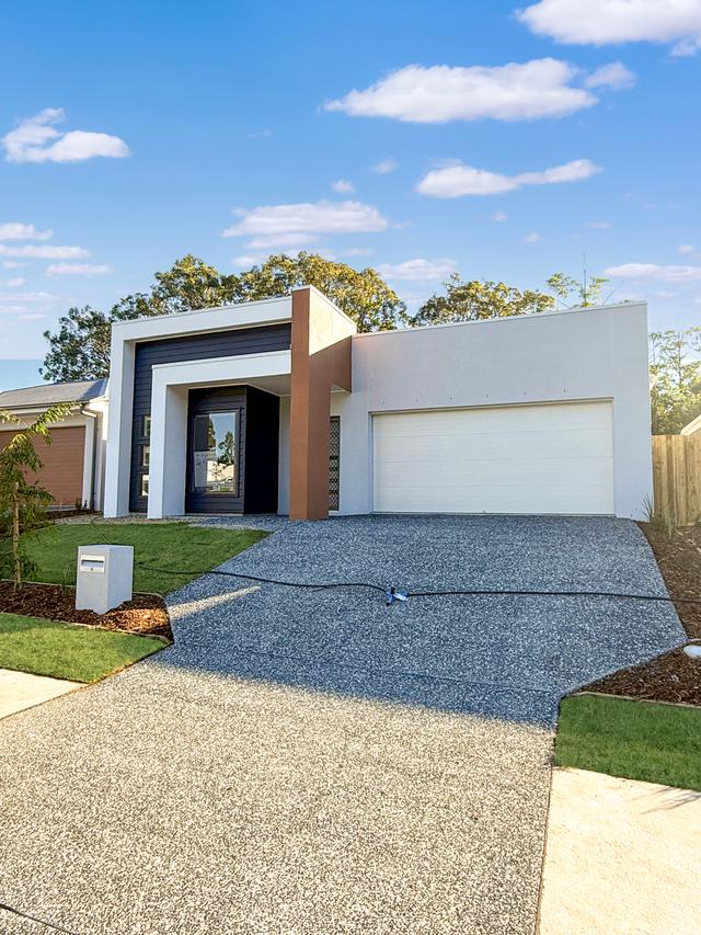4 Wattle Street, QLD 4505