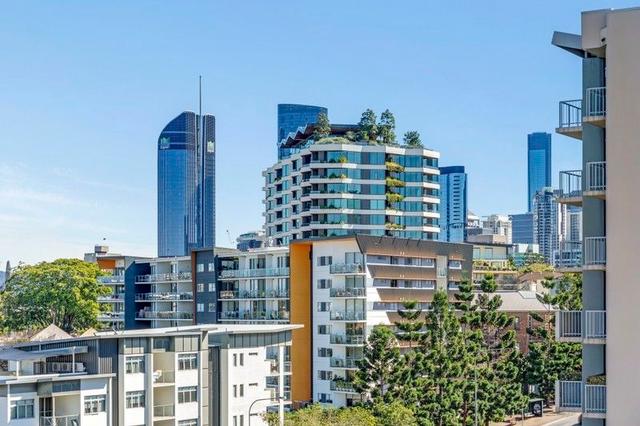 610/188 Shafston Avenue, QLD 4169