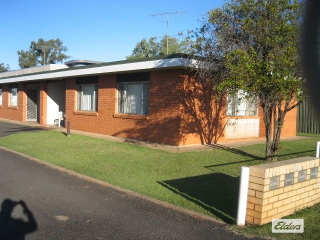 2/10 William Street, QLD 4343