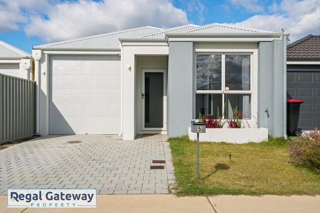 5 Golden Way, WA 6112