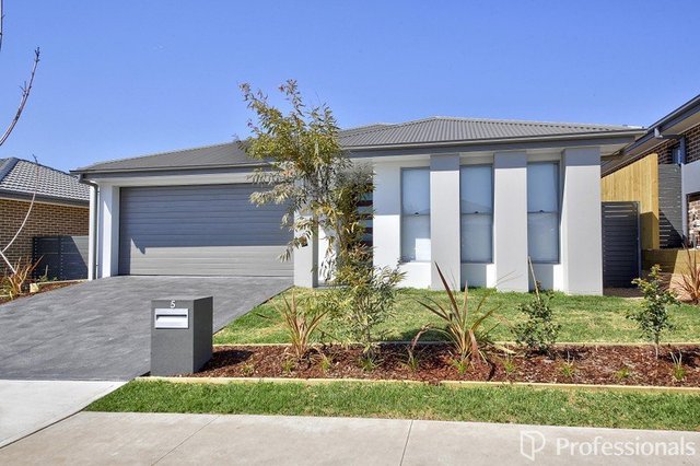 5 Chesham Avenue, NSW 2570