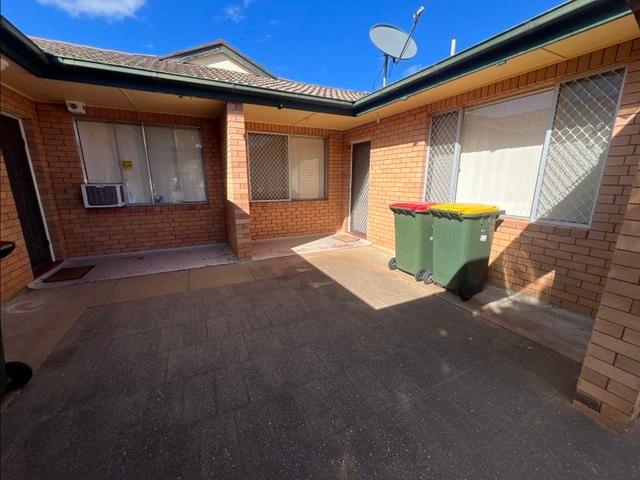 1/69 Bultje Street, NSW 2830