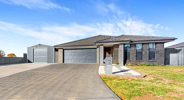 2 Nolan Esplanade, NSW 2830